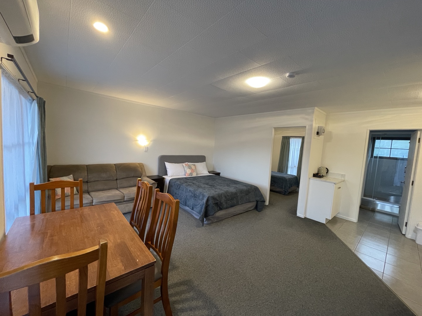 DLX one-bedroom unit at Cherry Court Motor Lodge, Whangarei New Zealand